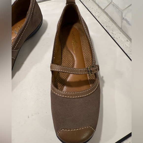 Natural Soul By Naturalizer Brown Suede Leather Friendship Mary Jane Flats Sz 8 - Picture 3 of 9